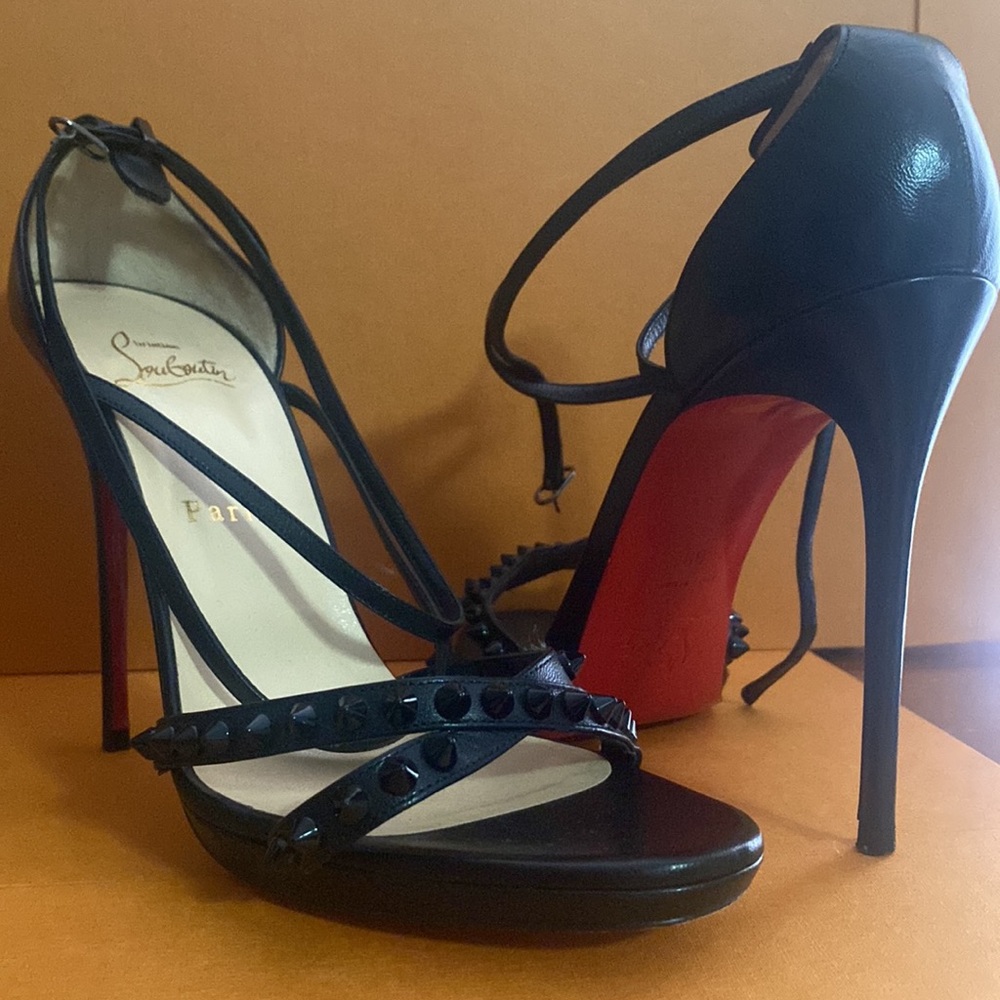 💯% AUTHENTIC Christian Louboutin Heels